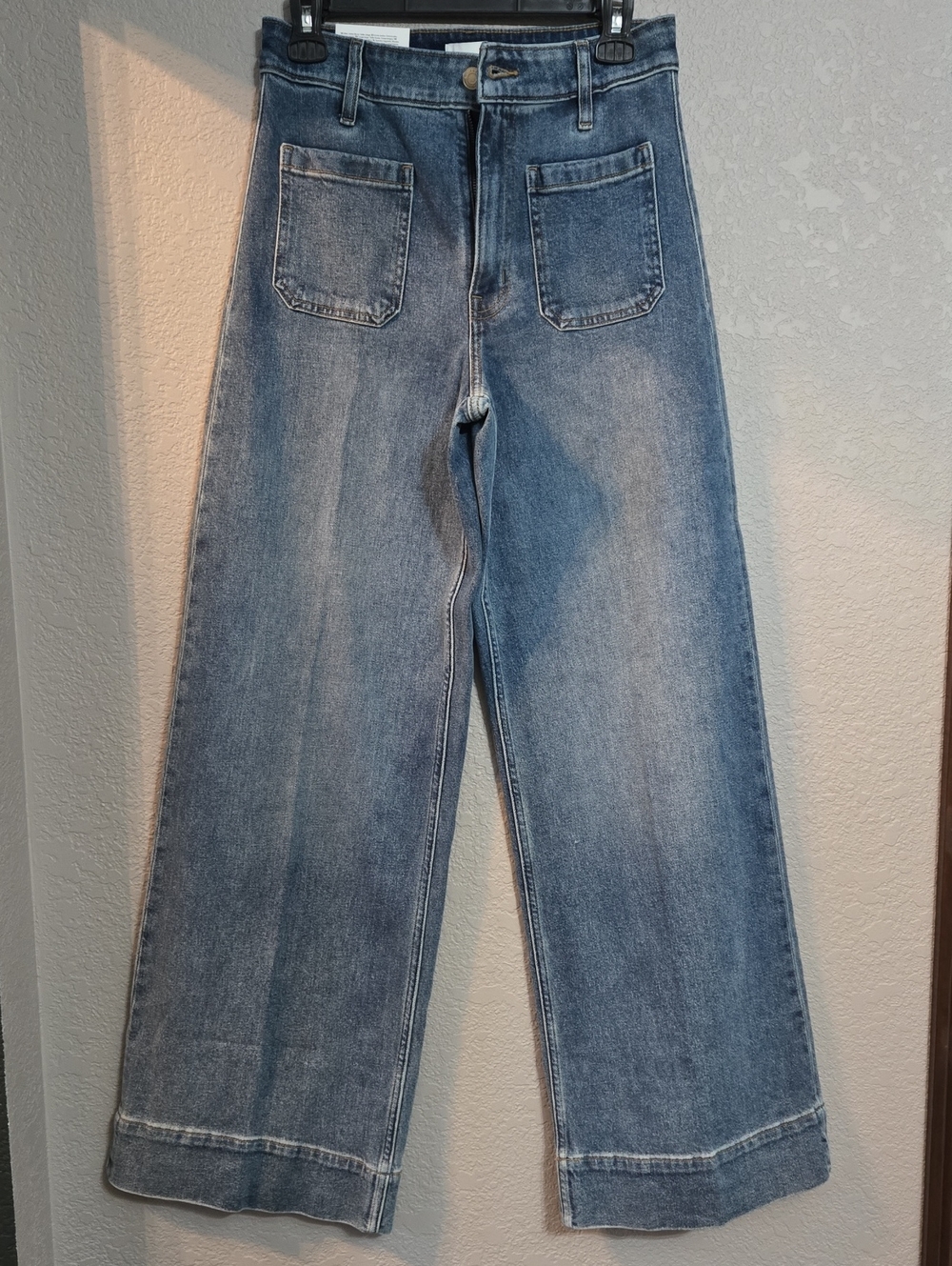 Relaxed Wide-Leg Women's Jeans in Light Blue Denim, High Rise